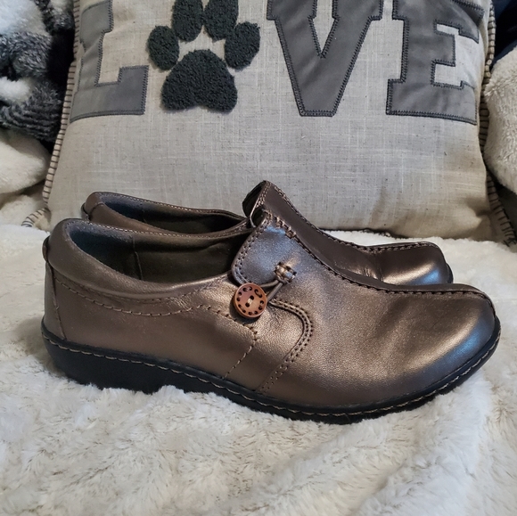 Clarks Shoes - Clarks shoes size 8